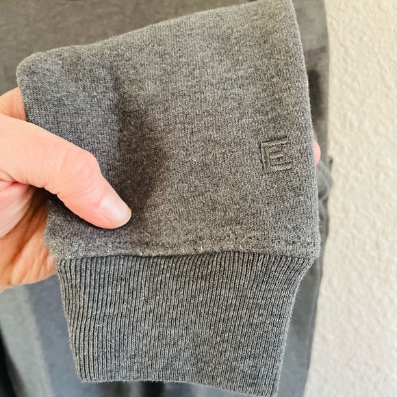 Everlane Organic Cotton TrackCrewneck Sweatshirt NWT - Picture 9 of 10